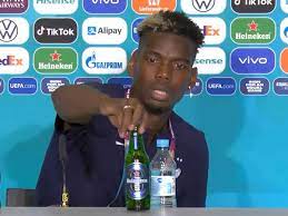 Sebelum laga antara prancis dan jerman yang digelar pada 16 juni 2021 lalu, pogba mewakili timnas prancis untuk menemui media. Paul Pogba Heineken Video Watch Paul Pogba Does A Cristiano Ronaldo Removes Heineken Beer Bottle At Press Conference Football News