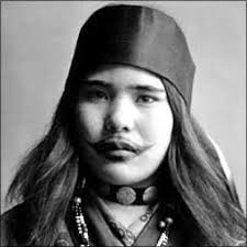 Ainu (アイヌ, international phonetic alphabet : Does Anyone Knows A Book Or Publications About The Ainu People