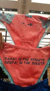 In addition to the engraving on the box's lid, you have the option to write a personal message on. What To Give Your Girlfriend On Valentine S Day Album On Imgur