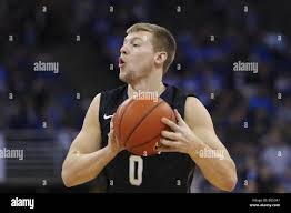 Butler bulldogs forward austin etherington 0 hi-res stock photography and  images