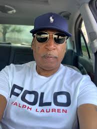 Covering low-cut tops in the front