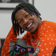 Alex Keeble's Instagram, Twitter & Facebook