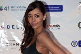 Es una actriz, modelo, cantante y presentadora colombiana que pertenece al elenco de la serie la ruta blanca. Carolina Guerra Lamenta Pelea De Colombianos En Brasil El Espectador