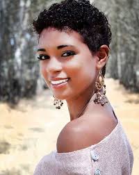 This pompadour hairstyle is a beautiful combination of both retro and modern styles. 55 Winning Short Hairstyles For Black Women