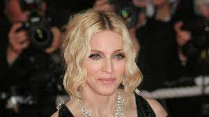 It's the great equalizer and what's terrible about it is what's great about it. Madonna Queen Of Pop Uberrascht Mit Neuem Look Stern De