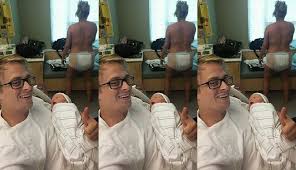 I'm an abdl and crossdresser in the chicago area. This Mom Shared A Picture Of Herself In A Diaper To Show What Giving Birth Is Really Like Self