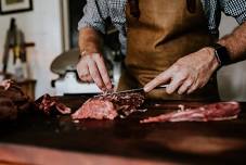 Knives Out - The Beef & The Blade