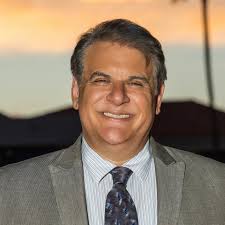 🎶 So we'll set fire to your face While the cleric hits you with a mace 🎶  How do you roleplay Vicious Mockery? Despite how much singing I do