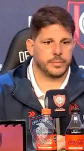 Así se encuentra el historial entre San Lorenzo y Vélez Sarsfield. El  Ciclón y el Fortín se enfrentaron en 193 oportunidades y el equipo  Azulgrana lleva una ventaja de 29 partidos. 🔙