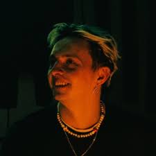 Darwin Petersen (@DarwinLp777)