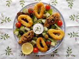 Salade Espagnole Aux Beignets De Calamar Et Tapenade Toque De Choc