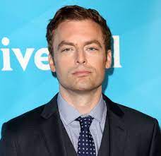 What Is Justin Kirk Doing Now Personal Life Net Worth Gay