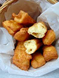 300 g di riso basmati 200 g di piselli freschi o surgelati 200 g di prosciutto cotto (pezzo intero o a cubetti) 1 cipollotto 4 uova medie 6 cucchiai d'olio di semi di. Menu A Due Per Il Capodanno Cinese Youtiao Pane Fritto Scelgo Un Libro Per Bambini Con La Pancia Piena