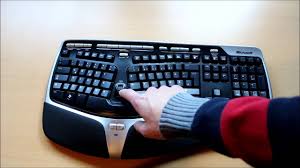 Reviewing The Microsoft Natural Ergonomic Desktop 7000 Digital Citizen