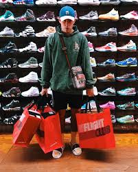 Tal parece que el trapero bad bunny endosó públicamente al candidato a la alcaldía de san juan por el movimiento victoria ciudadana (mvc), manuel natal albelo. Pin De Cielo Love En Bad Bunny Fotos De Bad Bunny Imagenes De Bad Bunny Famosos