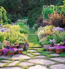 This Formal Garden Will Make You Want To Redo Your Backyard In 2020 Rose Garden Design Beautiful Gardens Easy Garden