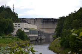 Hinter der 69 m hohen gewölbestaumauer wird das wasser des kamps aufgestaut. Stausee Ottenstein Wikiwand