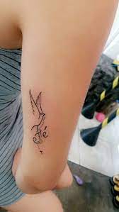 Pin Em Tatos Ha tatuagens femininas para todos os gostos e estilos, desde as delicadas ate as mais ousadas. pin em tatos