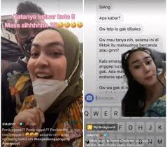 Jul 01, 2021 · rwa (27) karyawati stasiun pengisian bahan bakar umum atau spbu di jalan pramuka bakti iv, paseban, senen, jakarta pusat membakar kantornya sendiri setelah melakukan penggelapan uang senilai rp165 juta. Sambangi Kediamannya Dengan Mobil Butut Denise Chariesta Ogah Bikin Konten Bareng Uya Kuya