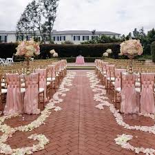 Beautiful Ceremony Setup Ceremony Outdoor Wedding Outside Wedding Ceremonies Wedding Ceremony Chairs Outside Wedding