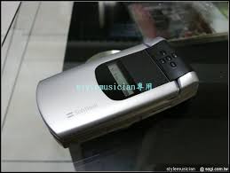 Toshiba 904T 320萬畫素旋轉自拍9.8新 ...