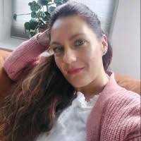 Diana Faber's Instagram, Twitter & Facebook