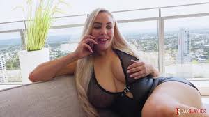 Evie Leana - Beautiful Aussie