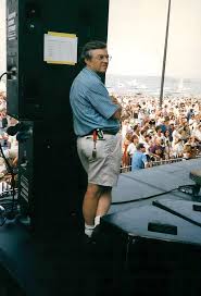 Bob Jones, Behind-the-Stage Force at Newport Festivals, Dies at 86 ...