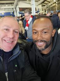 Sidney Love (@sidneymlove)