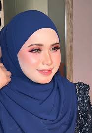 Zara Zaura Signature