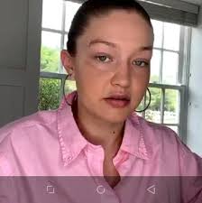 Gigi Hadid Makyajsiz Hali