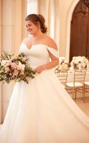Browse all beautiful stella york wedding dresses and find the perfect stella york wedding gown to suit your bridal style. Wedding Dresses Stella York