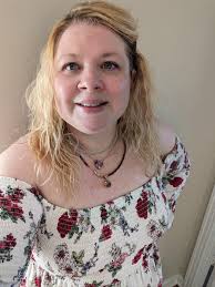 Introduction to hobbies and interests of a woman in California