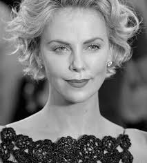 Do you like this video? Charlize Theron Spricht Uber Mord An Ihrem Vater Ok Magazin