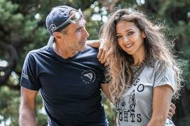 514,324 likes · 1,014 talking about this. La Famille Horn Un Clan Hors Du Commun Entretien Avec Annika La Fille De Mike La Vie Boheme Blog Boho Fashion Lifestyle Spiritualite