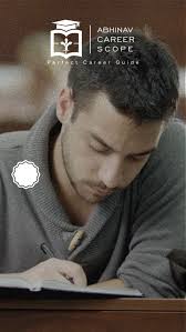 🎓 *Class 12 ke baad kya karein?* 🤯 Confused between traditional vs  trending careers?, ✅ Check out the **Top 5 Career Options in 2025**:, 1️⃣  Data Scientist, 2️⃣ UX/UI Designer, 3️⃣ Genetic Counselor, ...