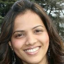 Janet Gomes's Instagram, Twitter & Facebook