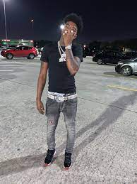 Ace and three of his brothers, tre'von bullard, 18, royale de'von smith jr., 18, and jercoby da'shad groover, 19, were all leaving wasabi japanese steak house in jacksonville when a car at a light let off shots into the vehicle they were in. Yungeen Ace On Twitter In My Eyes It S Strictly Violence N I M Slangin Dat Iron Atk