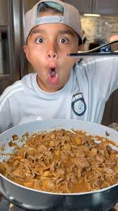 Carne Con Chile Recipe🌶️:, 2 lbs milanesa de res, 1/2 onion chopped, 3  garlic cloves minced, Garlic salt, Pepper, Red Sauce:, 4 roma tomatoes ,  1/4 onion, 2 garlic cloves, 4 chiles de arbol, Chicken ...