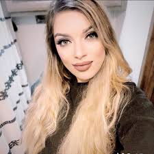 Crawfish may be over for this year but we're still boiling up some of the  best snowcrab 🦀 king 🦀 dungeness 🦀 gulf shrimp 🦐 smothered in our  delicious 😋 garlic house