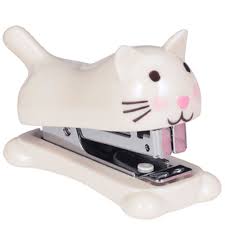 Foxtrot Cute Cat Stapler From Paperchase Cosas Para Gatos Gatos Casita Para Gatos