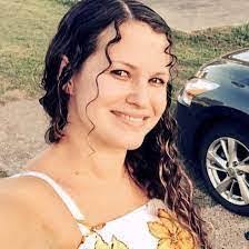 Courtney Allgood's Instagram, Twitter & Facebook