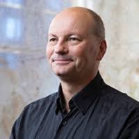 Stephen Elbert's Instagram, Twitter & Facebook