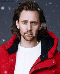 Grant, and premiers june 9 on disney+. Ladybug Writes Shit Christmas Unlike Any Other Tom Hiddleston X