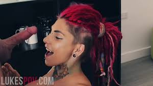 HOT BABE WITH SPLIT TONGUE GIVES BJ AND TAKES A HUGE LOAD - XNXX.COM