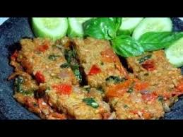 Sambal ini berasal dari minangkabau. Resep Tempe Penyet Sambal Kencur Youtube