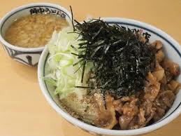 うどん3玉まで同料金 新潟 角中うどん店 の極太麺と背脂たっぷりな 肉つけうどん肉2倍 がハンパない ぐるなび みんなのごはん 料理 レシピ 野菜 レシピ レシピ