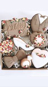 Pin By Alice Reynolds On Pasteleria Small Wedding Sugar Cookie Sugar Rush