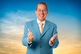Soares voltou a atrair holofotes com suas pregações durante o período de quarentena do coronavírus. Revista Crista Revista Graca Show Da Fe A Revista Da Fe Crista