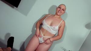 Andy-Star | PAULINA (24) why is she so HORNY?